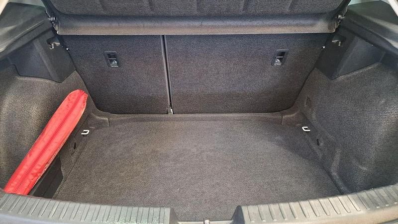 Gebraucht Seat Leon Style 131 PS (96 kW) 2022 Weiß Limousine