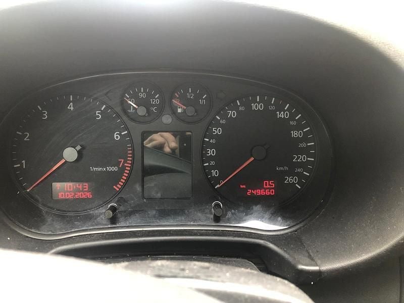 Gebraucht Audi A3 102 PS (75 kW) 2002 Schwarz Kleinwagen