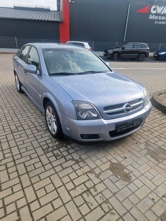 Grau Gebraucht 2003 Opel Vectra GTS Limousine | 750 € (Guter Preis) - Bild 1/4