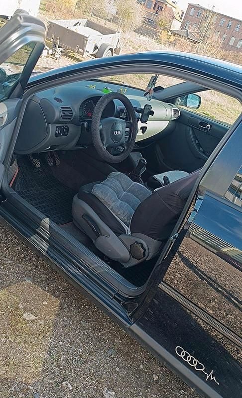 Gebraucht Audi A3 105 PS (77 kW) 1998 Schwarz Kleinwagen