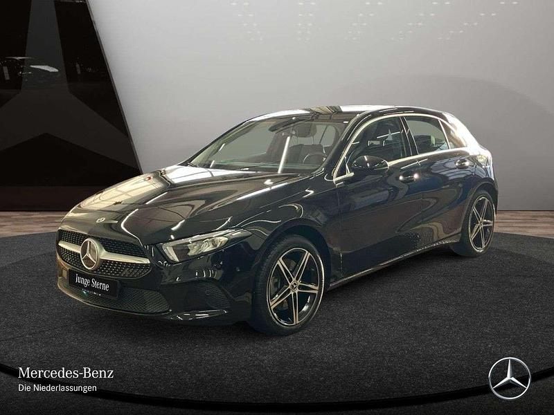Gebraucht Mercedes A250 Progressive 160 PS (117 kW) 2022 Schwarz Limousine
