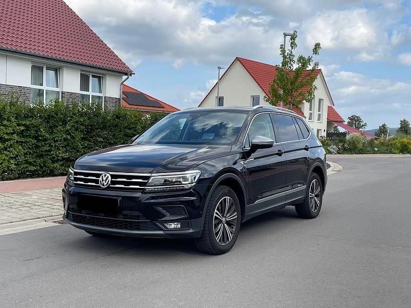 Gebraucht VW Tiguan Allspace Comfortline 200 PS (147 kW) 2021 Schwarz SUV