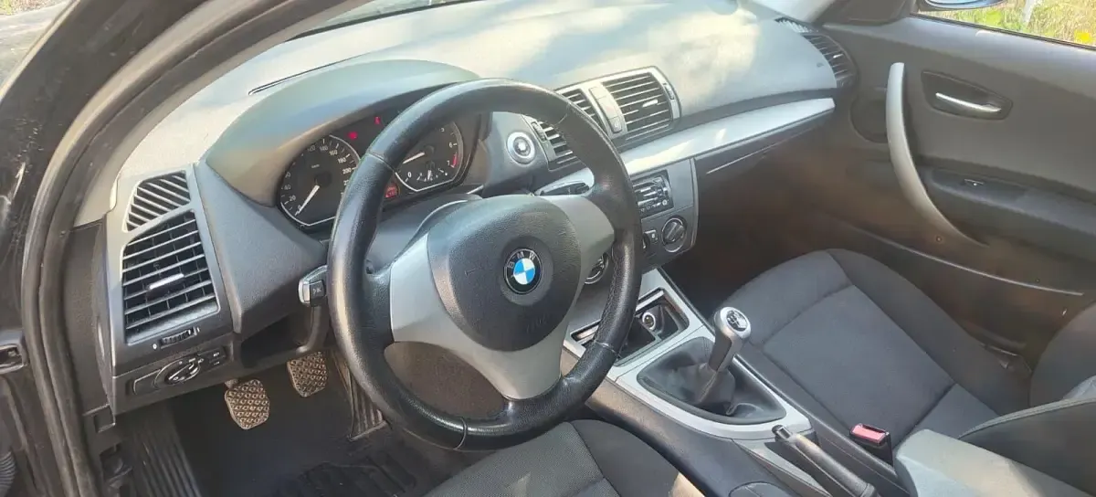 Gebraucht BMW 116 115 PS (84 kW) 2006 Schwarz Kleinwagen