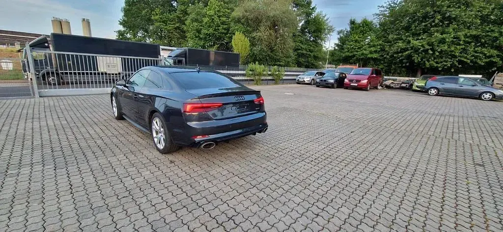 Gebraucht Audi A5 S-line plus 218 PS (160 kW) 2018 Grau Coupé