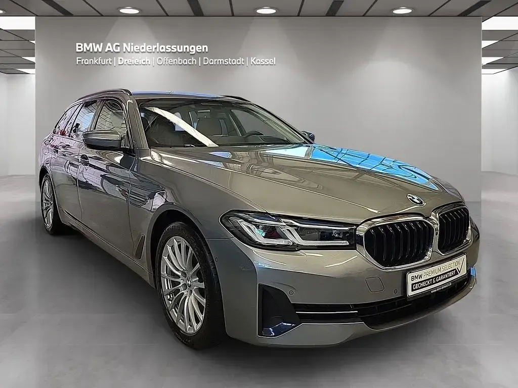 Gebraucht BMW 540 Shadowline 340 PS (250 kW) 2023 Grau Limousine