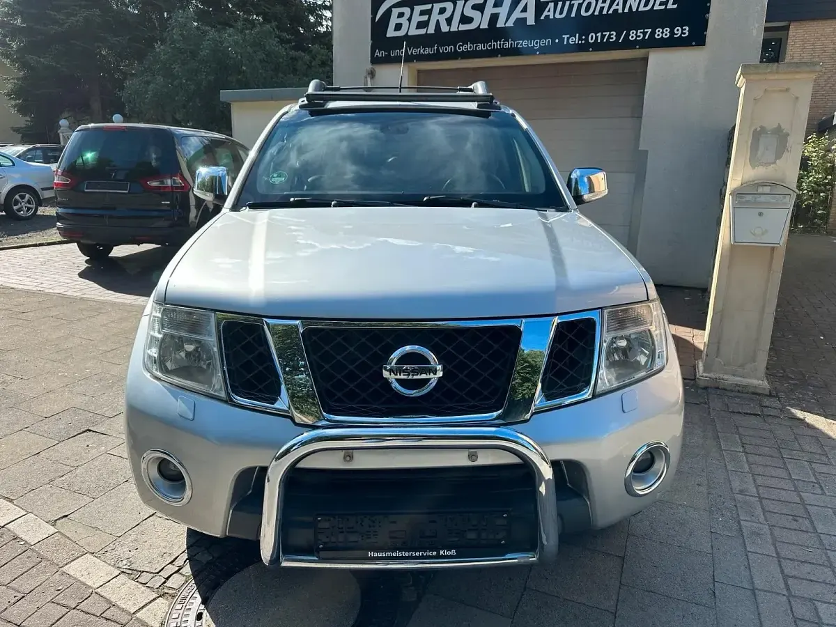 Gebraucht Nissan Navara 231 PS (169 kW) 2012 Grau Pickup