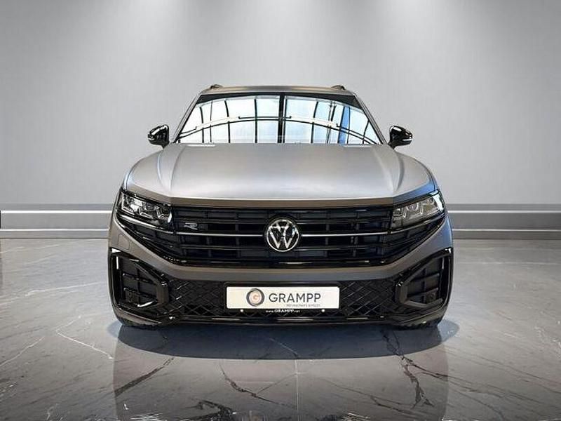 Gebraucht VW Touareg R-line 286 PS (210 kW) 2025 Grau SUV