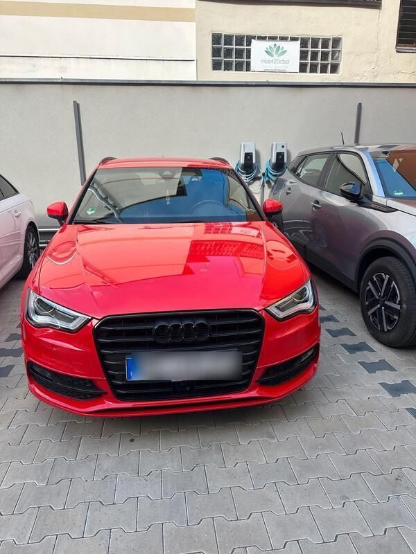 Rot Gebraucht 2015 Audi A3 S-Line Kleinwagen | 18.500 € (Etwas zu teuer) - Bild 1/4