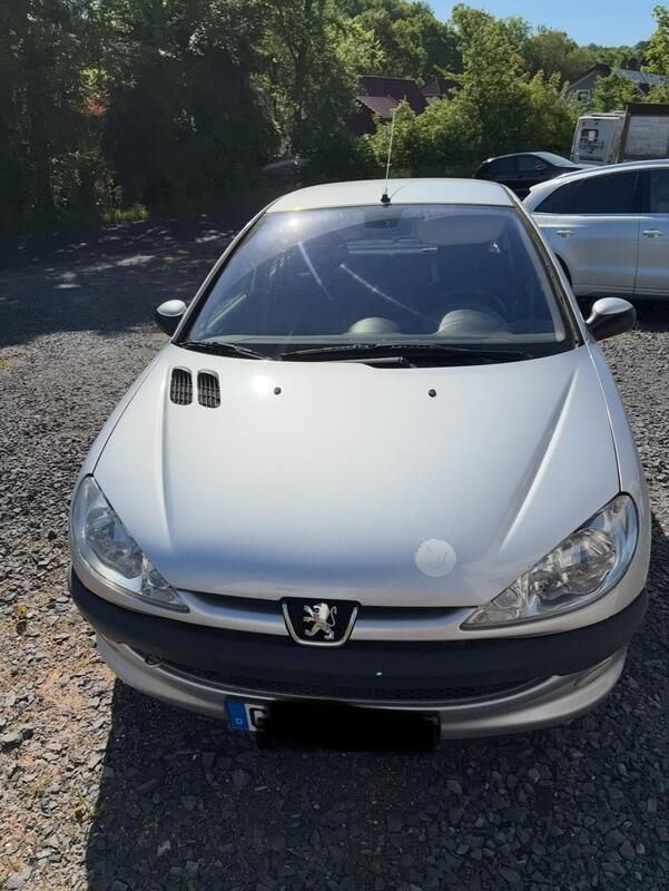 Silber Gebraucht 2003 Peugeot 206 Limousine | 399 € (Guter Preis) - Bild 1/4