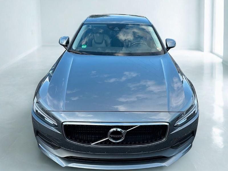 Gebraucht Volvo S90 Momentum 190 PS (139 kW) 2018 Grau Limousine
