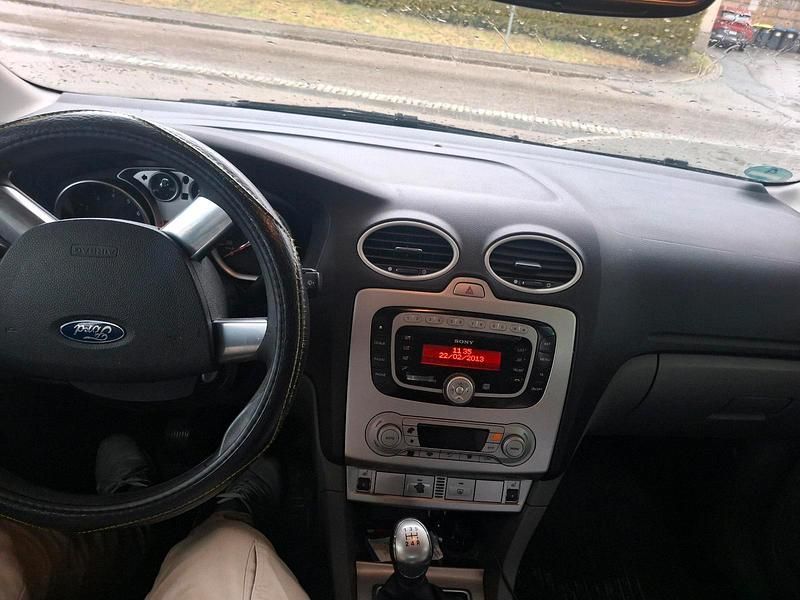 Gebraucht Ford Focus 101 PS (74 kW) 2008 Kombi