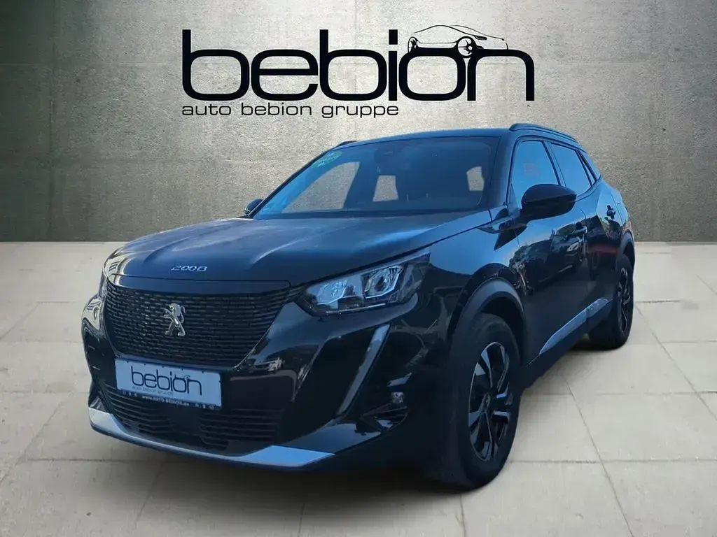 Gebraucht Peugeot e-2008 Allure 100 kW (136 PS) 2022 SUV