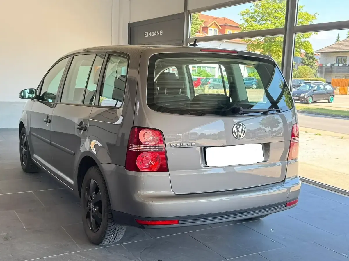 Gebraucht VW Touran 102 PS (75 kW) 2009 Grau Van / Kleinbus