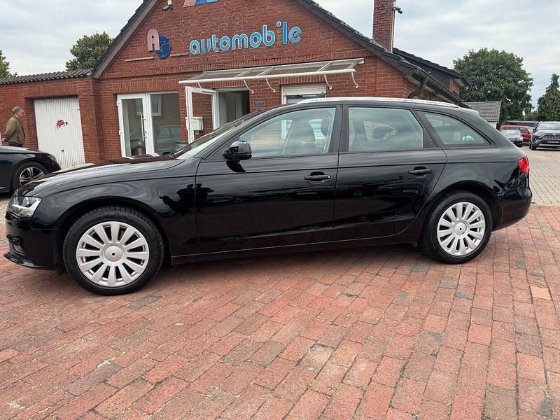 Gebraucht Audi A4 Attraction 150 PS (110 kW) 2014 Schwarz Kombi
