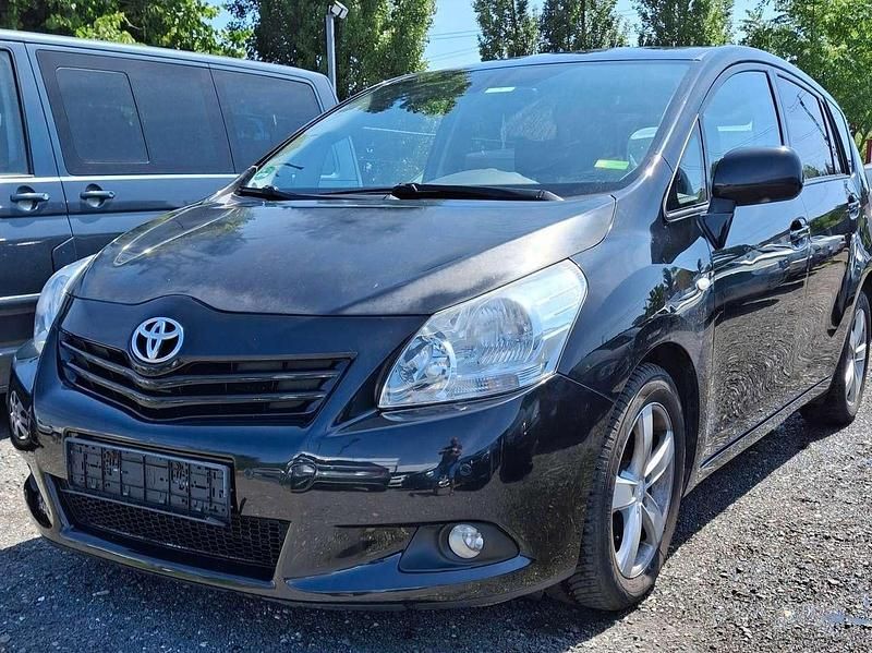 Black mica / ink Gebraucht 2011 Toyota Verso Executive Van / Kleinbus | 3.150 € (Guter Preis) - Bild 1/4