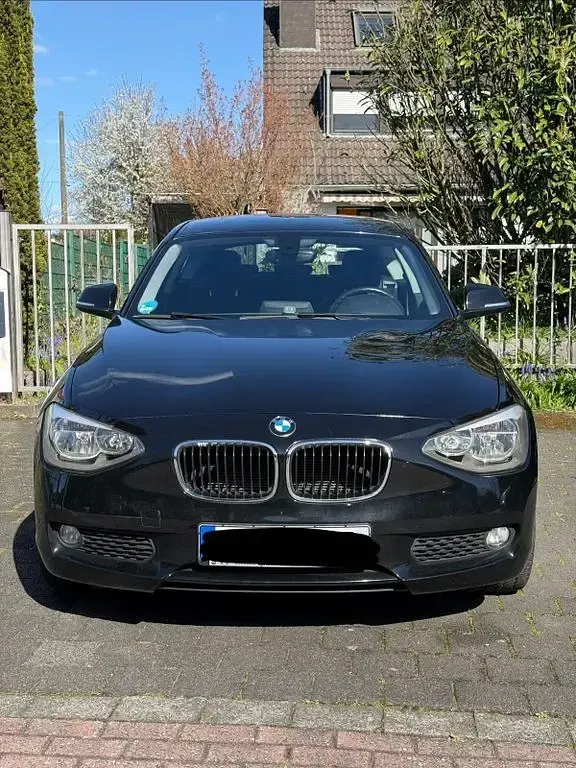 Second-hand BMW 114 102 CP (75 kW) 2013 Negru Hatchback