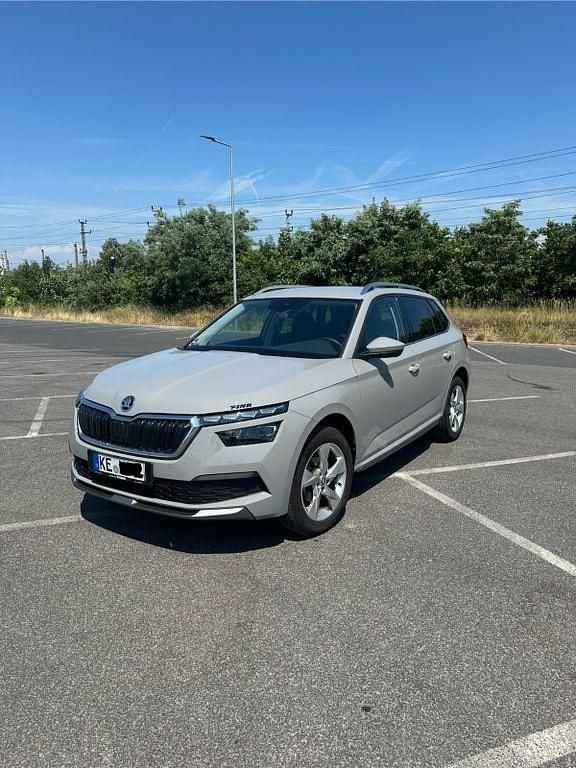 Grau Gebraucht 2021 Skoda Kamiq Style SUV | 19.750 € (Fairer Preis) - Bild 1/4