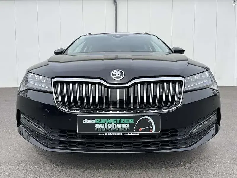 Gebraucht Skoda Superb Ambition 200 PS (147 kW) 2022 Schwarz Kombi