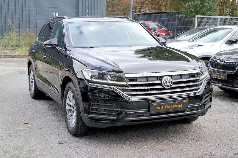 Schwarz Gebraucht 2020 VW Touareg SUV | 31.500 € (Superpreis) - Bild 1/4