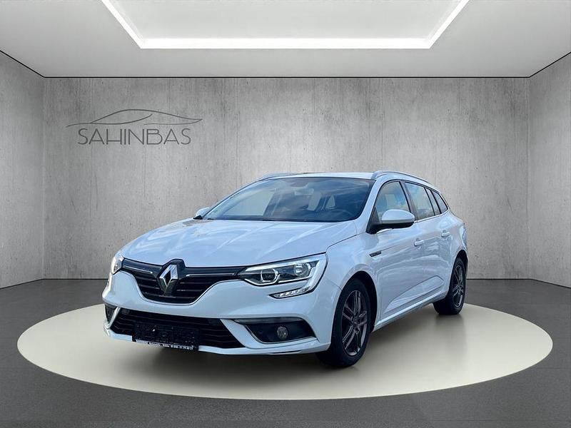 Gebraucht Renault Mégane IV Business 110 PS (80 kW) 2018 Weiß Limousine