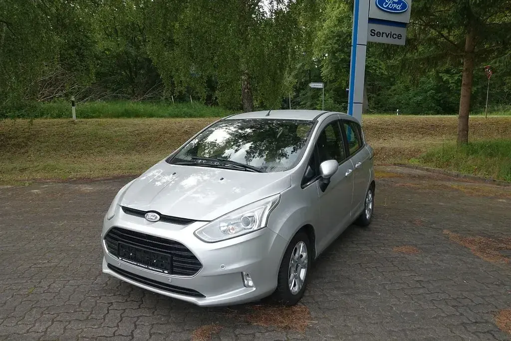 Gebraucht Ford B-MAX Titanium 101 PS (74 kW) 2017 Silber Van / Kleinbus