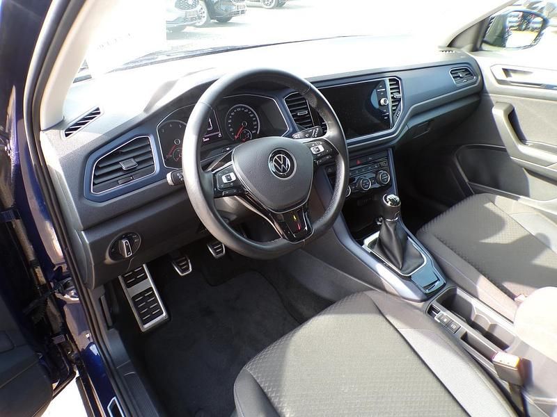 Gebraucht VW T-Roc United 150 PS (110 kW) 2021 Blau metallic SUV