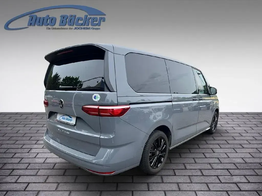 Używany VW Multivan Life 204 KM (150 kW) 2024 Minivan
