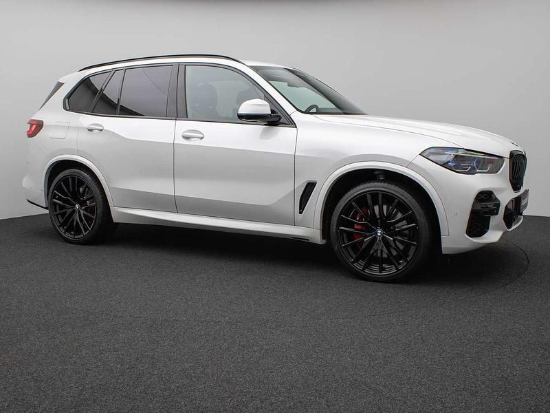 Gebraucht BMW X5 M 530 PS (389 kW) 2023 Mineralweiã  a96 SUV