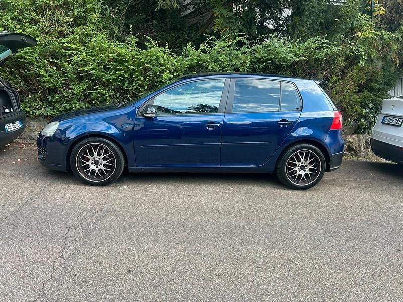Blau Gebraucht 2004 VW Golf V Kleinwagen | 2.800 € (Fairer Preis) - Bild 1/4