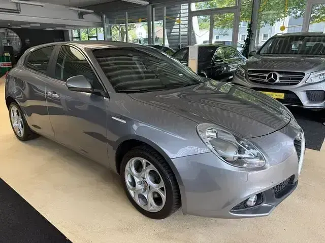 Gebraucht Alfa Romeo Giulietta Super 170 PS (125 kW) 2016 Grau Kleinwagen