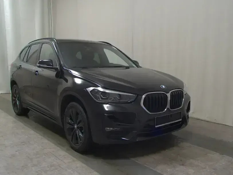 Gebraucht BMW X1 Sport Line 140 PS (102 kW) 2021 Schwarz SUV