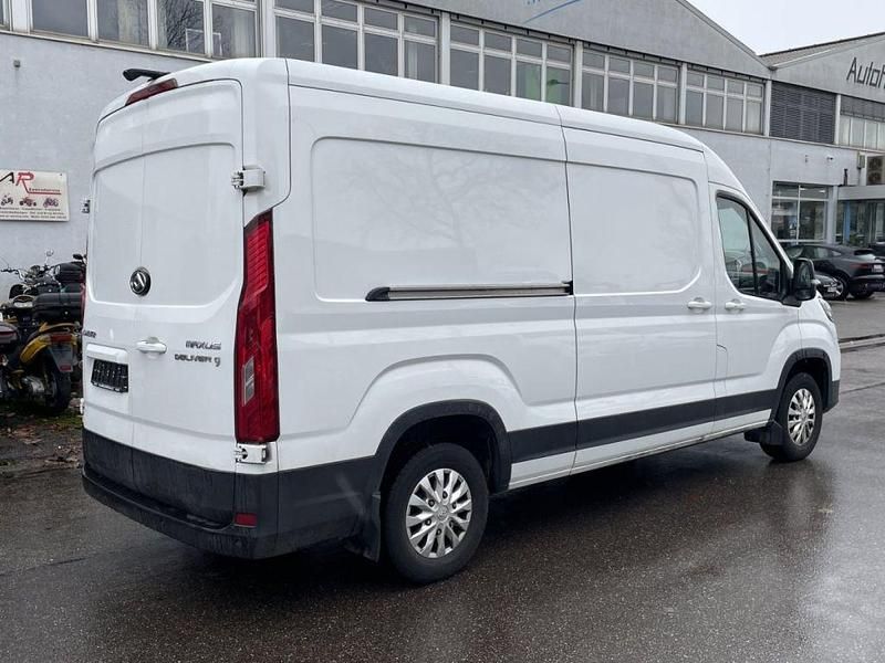 Używany Maxus V90 148 KM (108 kW) 2024 Biały Van