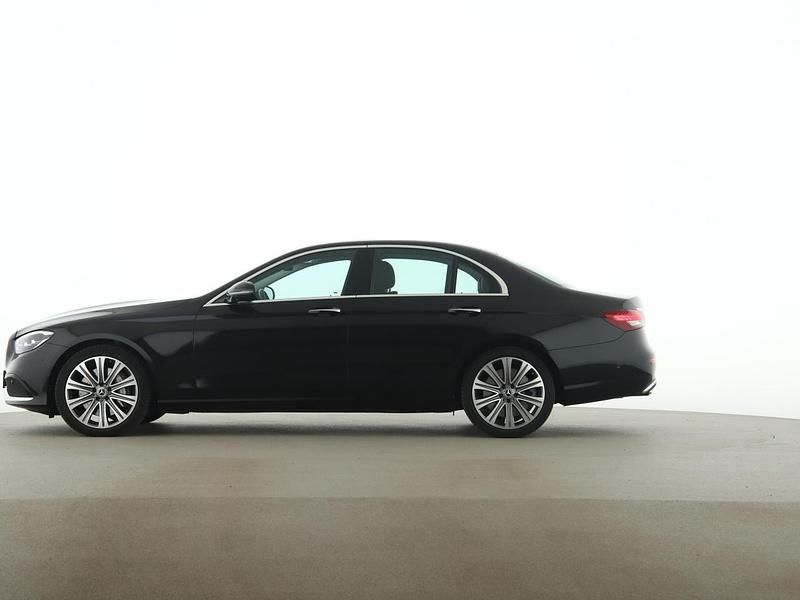 Gebraucht Mercedes E450 Avantgarde 367 PS (269 kW) 2021 Schwarz Limousine