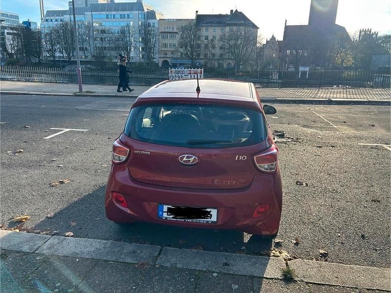 Gebraucht Hyundai i10 2014 Rot Kleinwagen