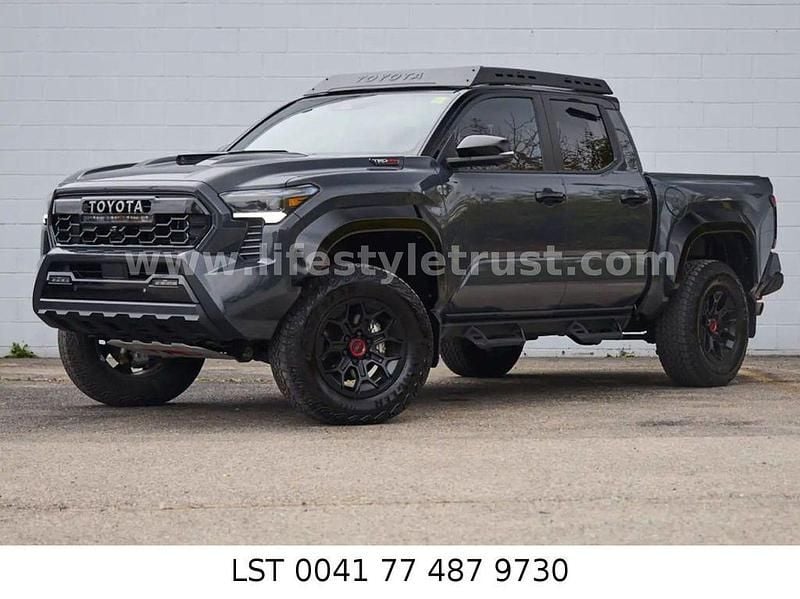 Grau Gebraucht 2024 Toyota Tacoma T1 Abholung | 64.752 € - Bild 1/4