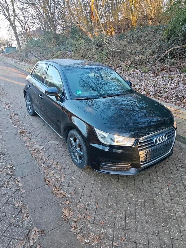 Gebraucht Audi A1 95 PS (69 kW) 2015 Schwarz Kleinwagen