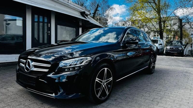Schwarz Gebraucht 2021 Mercedes C300e Avantgarde Kombi | 22.500 € (Fairer Preis) - Bild 1/4