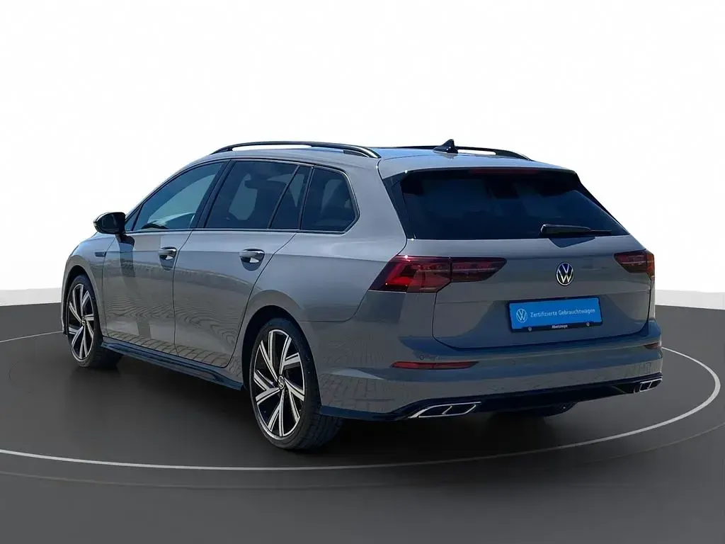 Gebraucht VW Golf VIII R-line 131 PS (96 kW) 2023 Grau Kombi