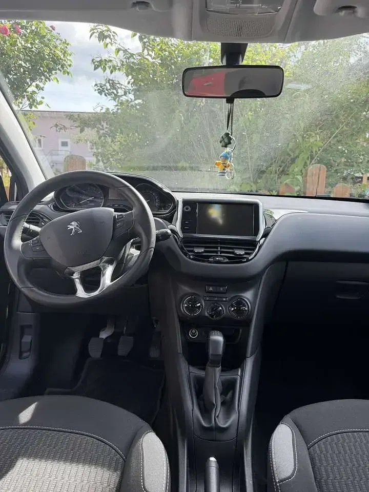 Gebraucht Peugeot 208 Active 82 PS (60 kW) 2016 Kleinwagen