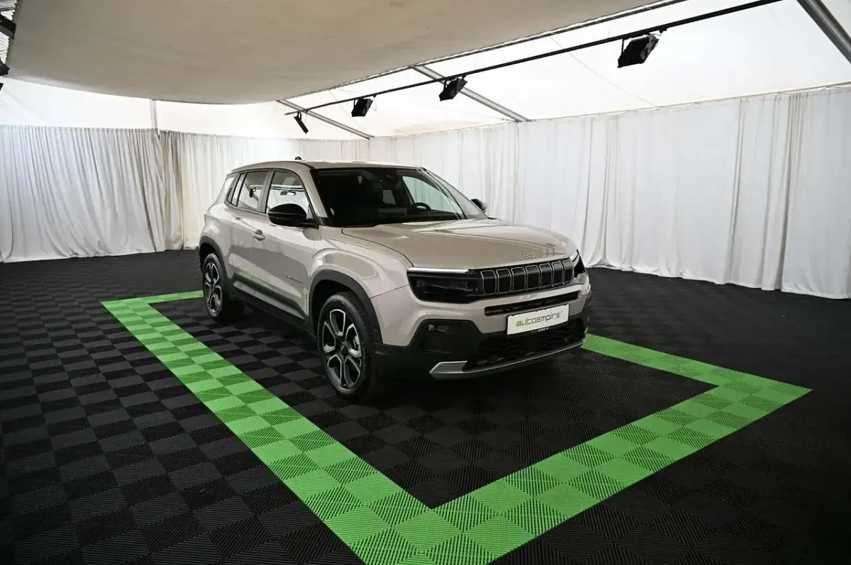 Usata Jeep Avenger EV Summit 114 kW (156 CV) 2025 Grigio SUV