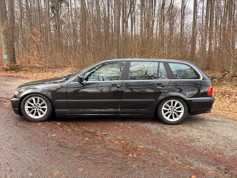 Gebraucht BMW 320 170 PS (125 kW) 2003 Schwarz Kombi