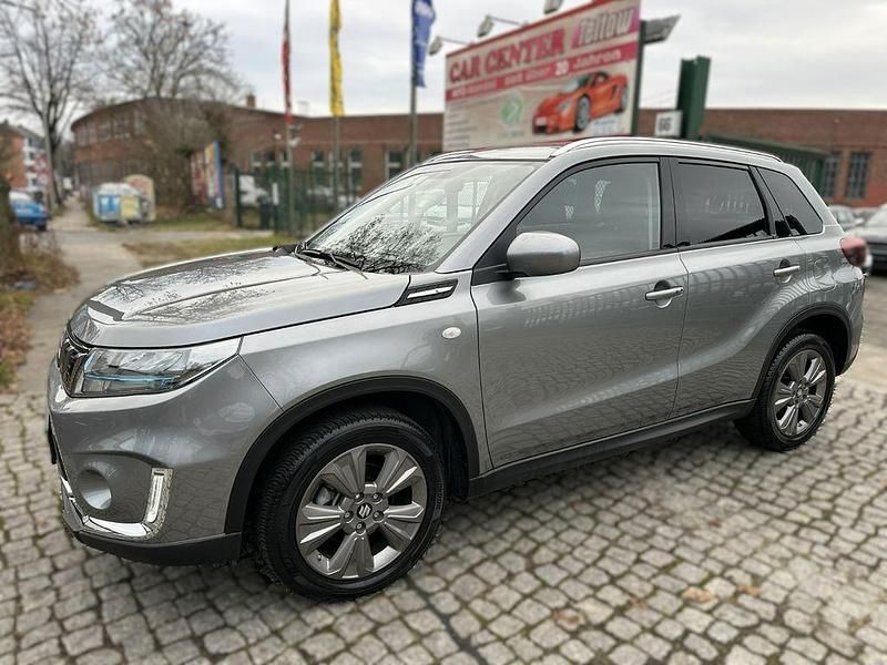 Gebraucht Suzuki Vitara Comfort 102 PS (75 kW) 2023 Grau SUV