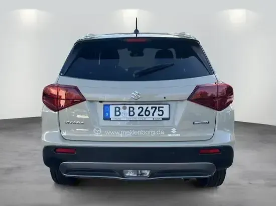 Gebraucht Suzuki Vitara 110 PS (80 kW) 2025 Schwarz SUV