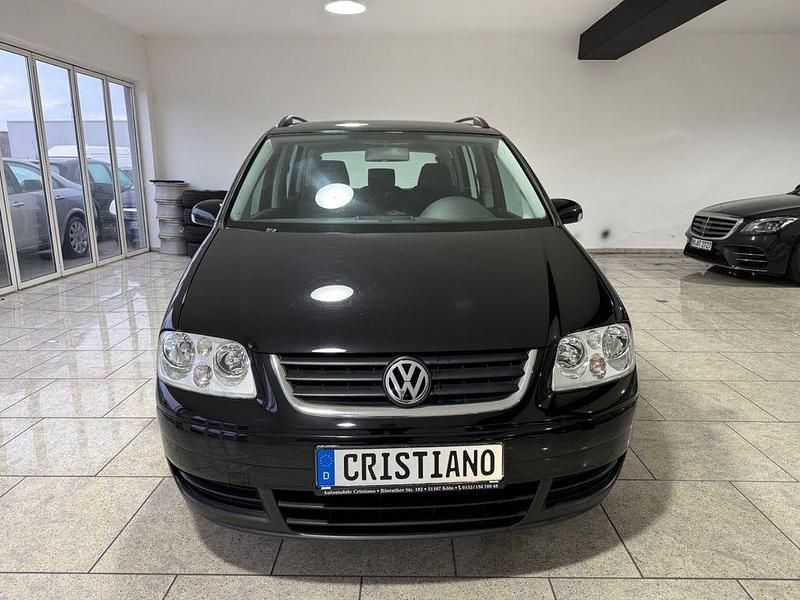 Schwarz Gebraucht 2006 VW Touran Conceptline Van / Kleinbus | 2.999 € (Etwas zu teuer) - Bild 1/4