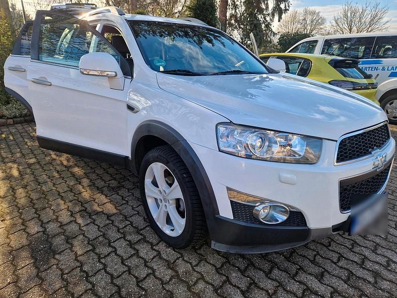 Gebraucht Chevrolet Captiva 184 PS (135 kW) 2011 Weiß SUV