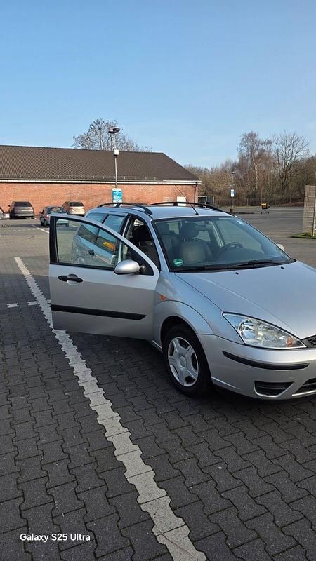 Gebraucht Ford Focus 54 PS (39 kW) 2003 Grau Kombi