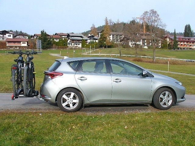 Gebraucht Toyota Auris Hybrid Edition-S 136 PS (100 kW) 2016 Grau Limousine