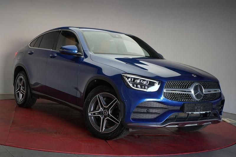 Blau Gebraucht 2022 Mercedes GLC300 AMG Limousine | 44.890 € (Etwas zu teuer) - Bild 1/4