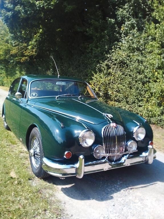 Grün Gebraucht 1960 Jaguar MK II Limousine | 49.900 € - Bild 1/4