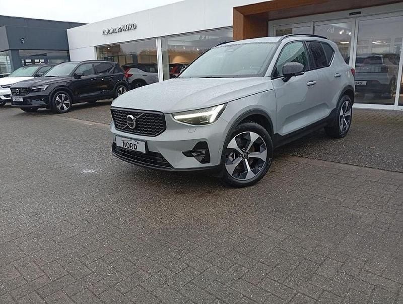 Gebraucht Volvo XC40 Business Edition 197 PS (144 kW) 2025 Vapour grey / metallic SUV